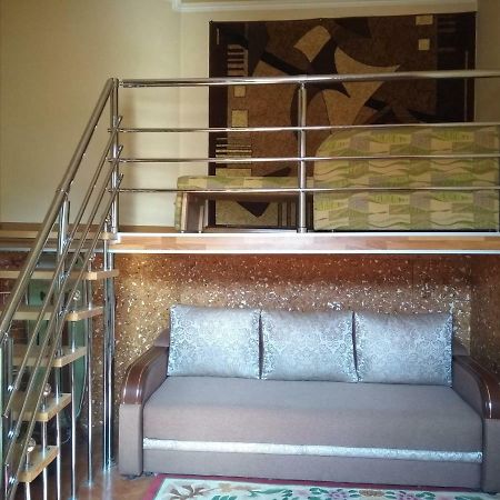 Pleasurable Apartment Near The Khotkevych Palace Lwów Zewnętrze zdjęcie